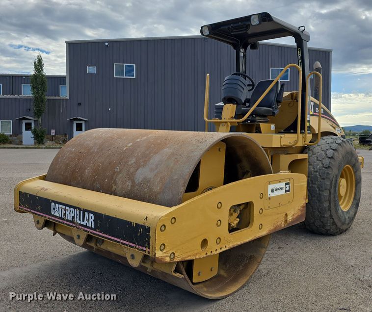 2007 Caterpillar CS-563E single drum vibratory roller - EG9857