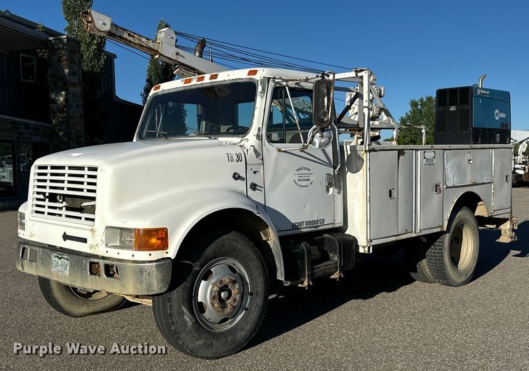 1980 International 1854 utility / service truck - LW9787