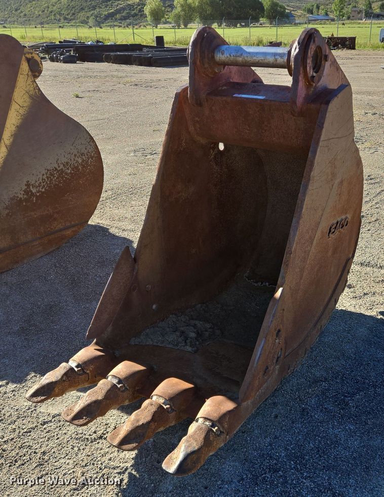 Esco HDH excavator bucket - LW9831