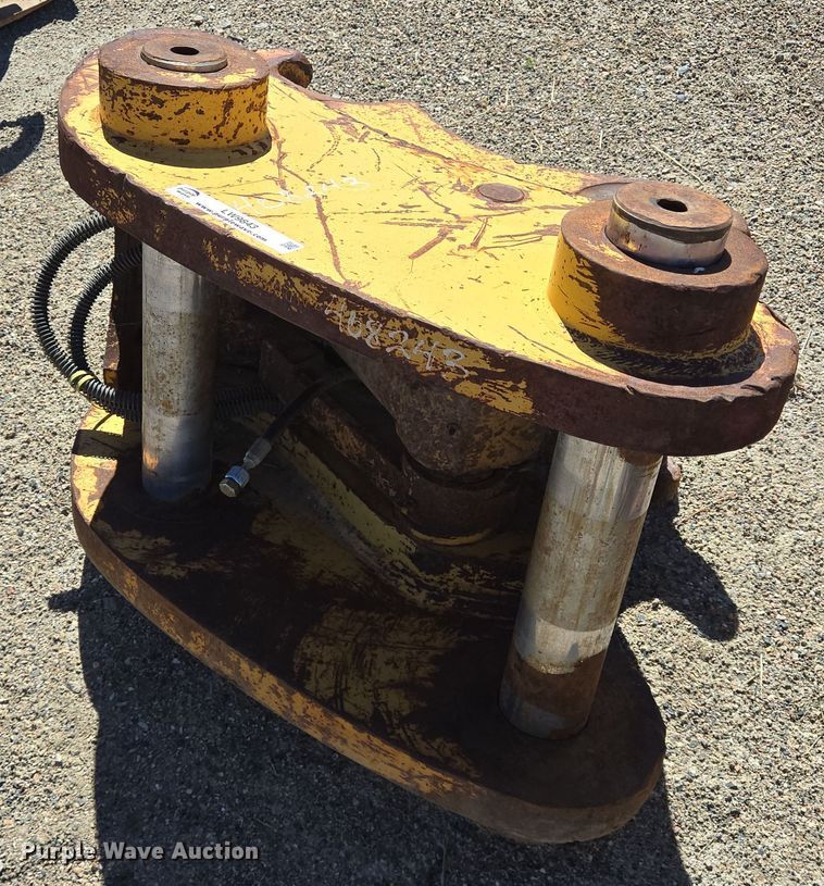 Quick coupler - LW9843