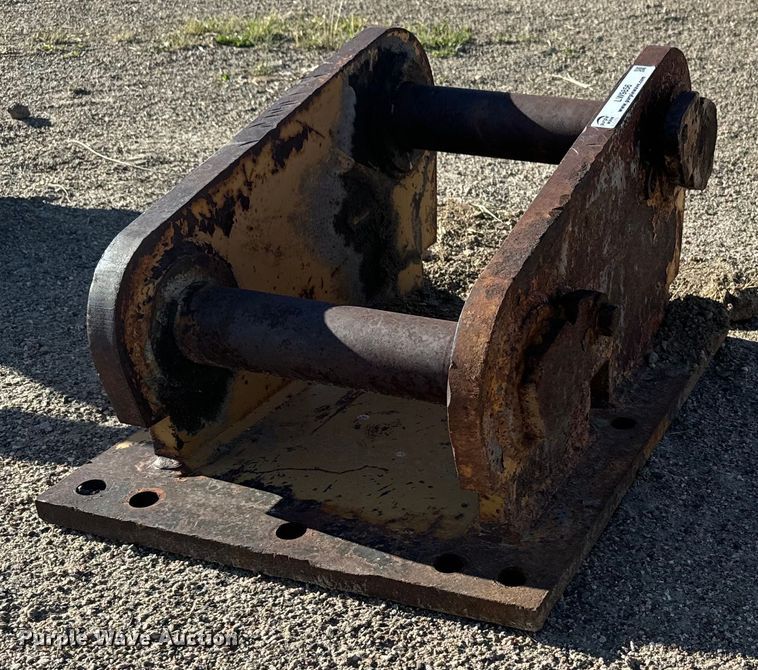 Quick attach compactor plate - LW9856