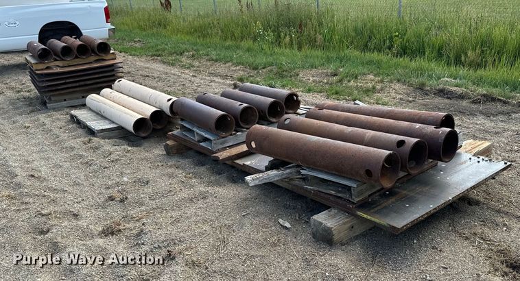 Trench box spacers and road plates - LW9868