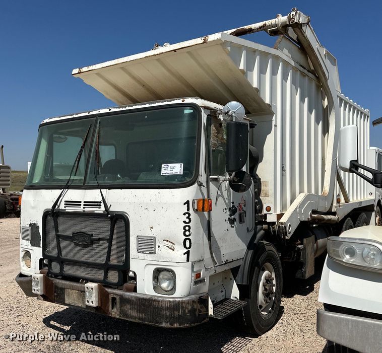 2014 Autocar ACX refuse truck - DL0456