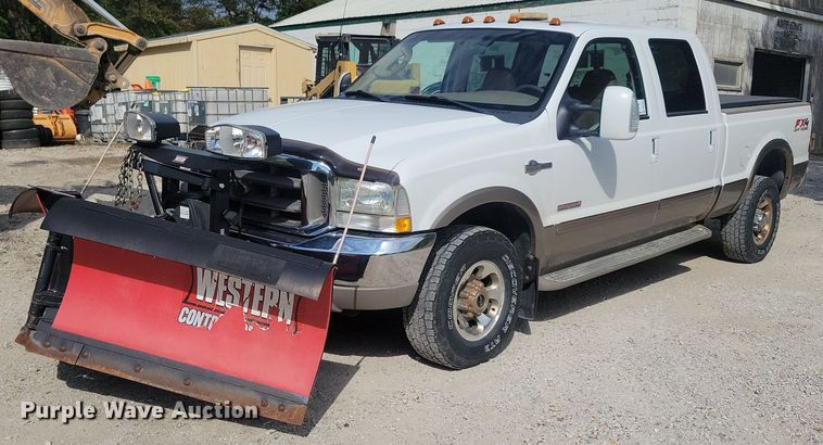 2003 Ford F350 Super Duty King Ranch Crew Cab pickup truck - DN3550