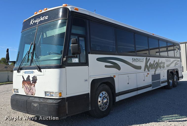 1998 Motor Coach Industries 102-D3 coach bus - DS4872