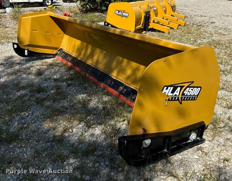 HLA 4500 snow pusher  - DV5895