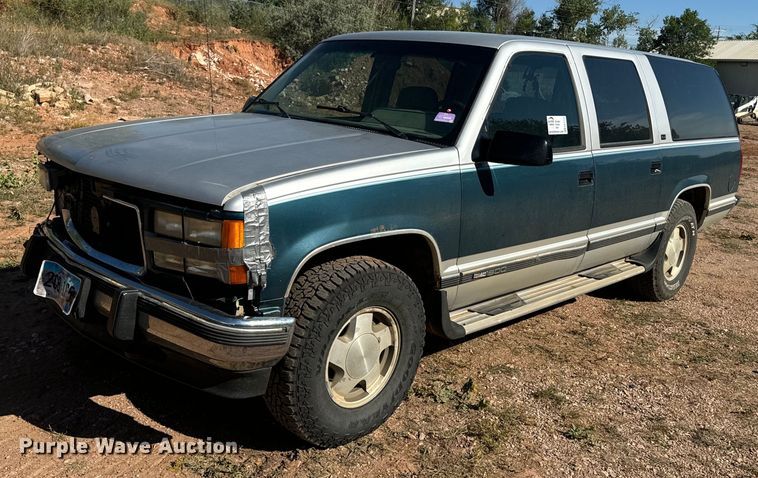 1994 GMC Suburban K1500 SUV - EE7712