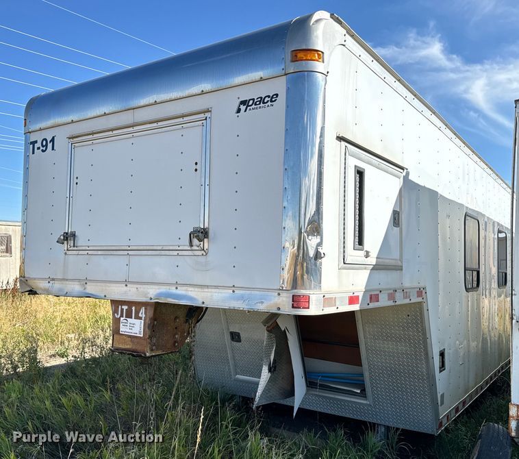 2004 Pace American enclosed cargo trailer - EE7741