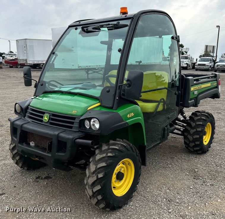 2013 John Deere xuv 625i  utility vehicle - EG0967