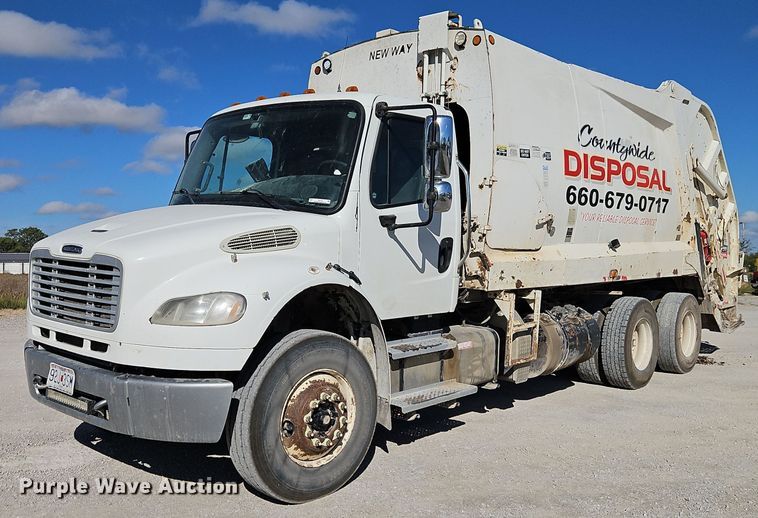 2013 Freightliner  M2 refuse truck - EI8378