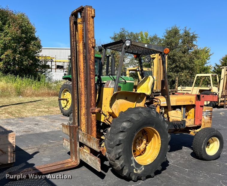 1979 John Deere 480-B forklift - EK3372