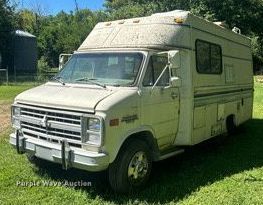 1990 Mallard G30 RV - LR9471