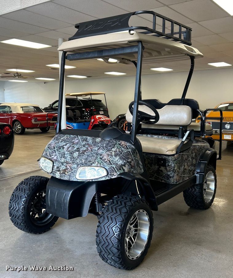 EZ-GO golf cart - NB9449