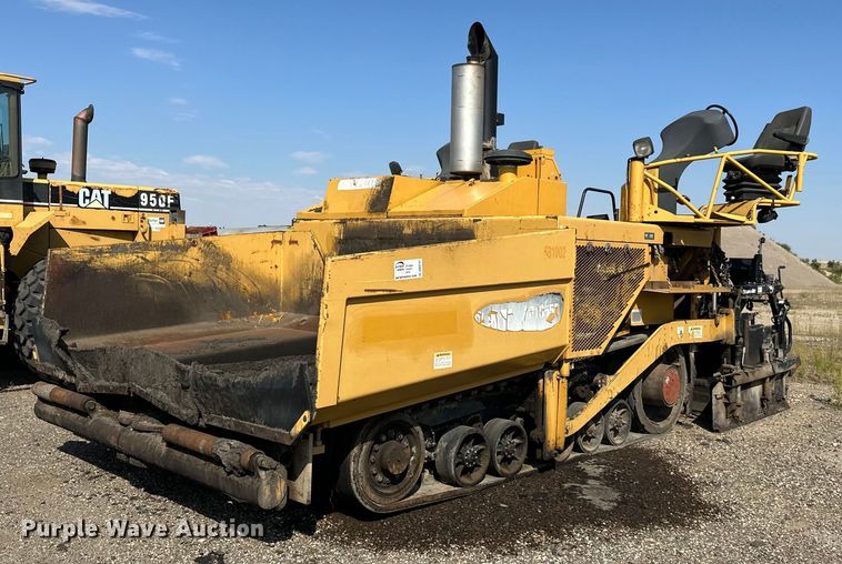 2011 Caterpillar  AP1055D paver - DN0741