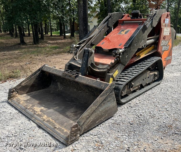 2020 Ditch Witch SK3000 compact utility loader - DO7469