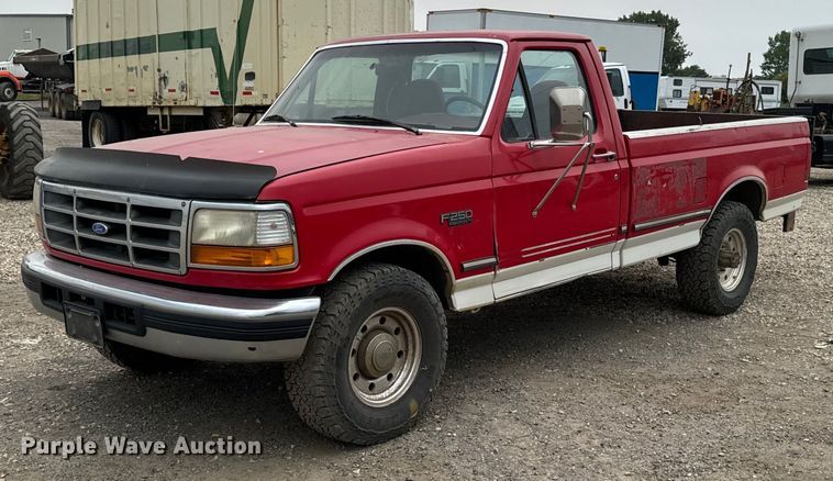 1997 Ford F250 HD pickup truck - DP8452