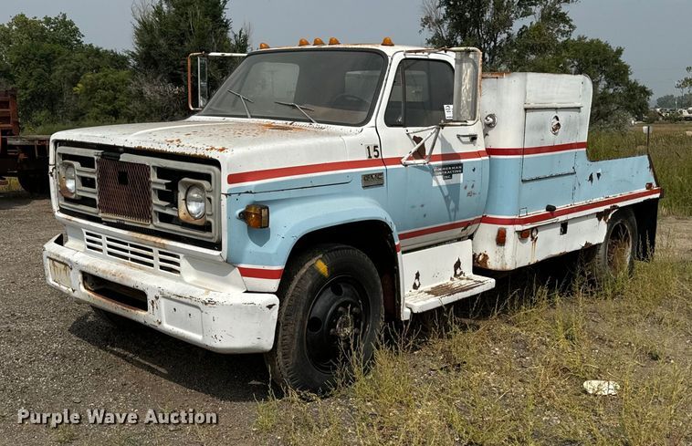 1975 GMC 5000 flatbed truck - DP8464