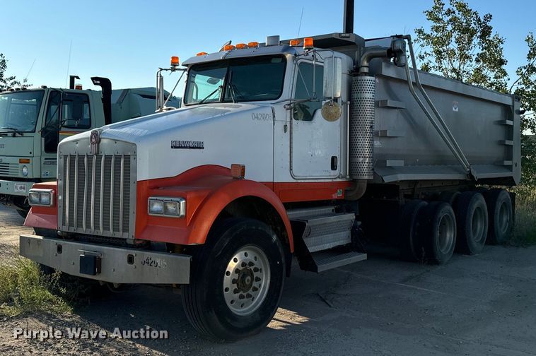 2007 Kenworth W900 dump truck - DP8510