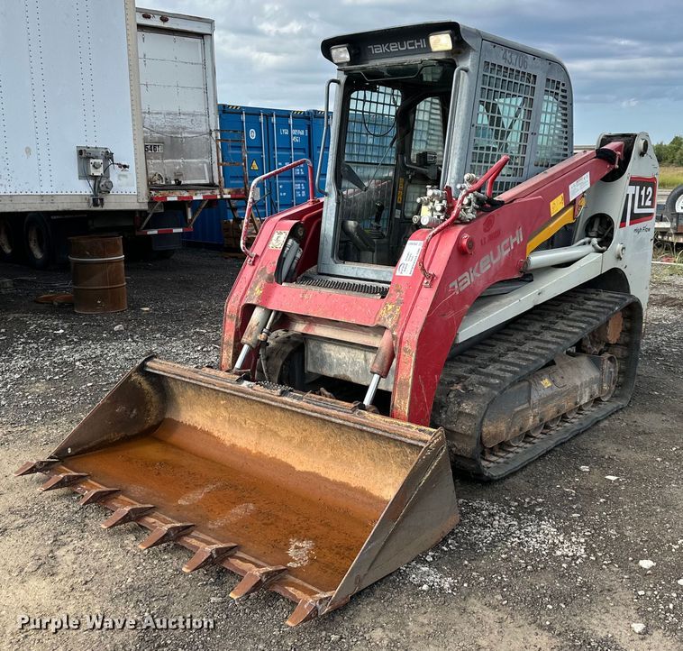 2015 Takeuchi  TL12 tracked skid steer loader - DR2661