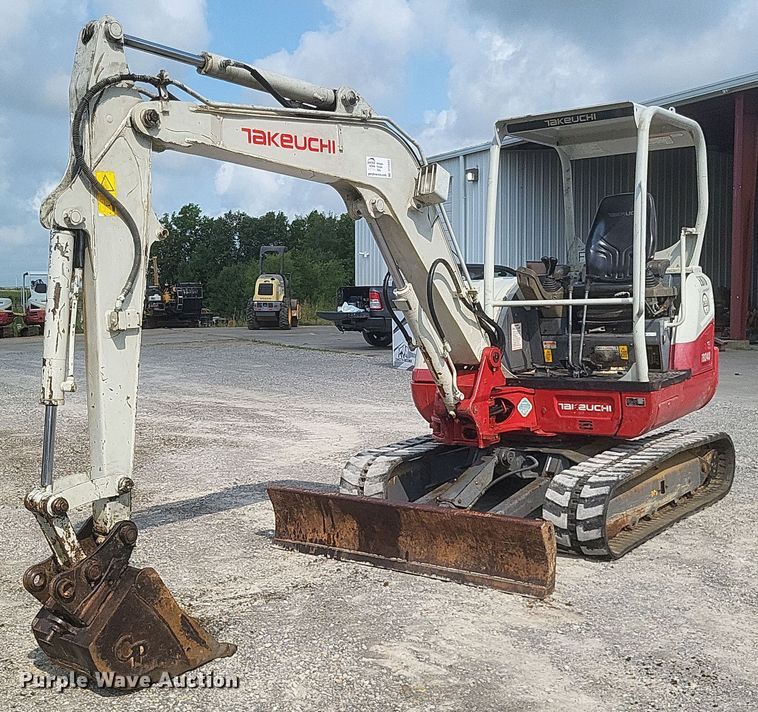2017 Takeuchi  TB240 mini excavator - DR4903