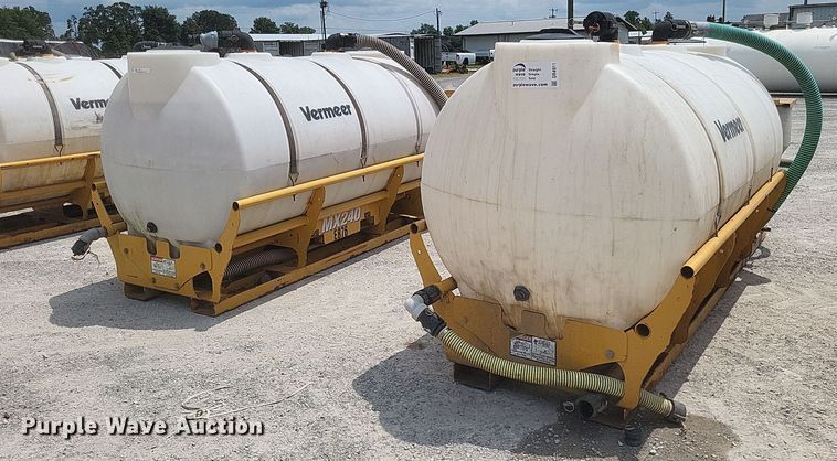 (2) Vermeer MX240 fluid mixing units - DR4911