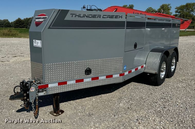 2021 Thunder Creek Equipment  FST990 fuel trailer - DV5888