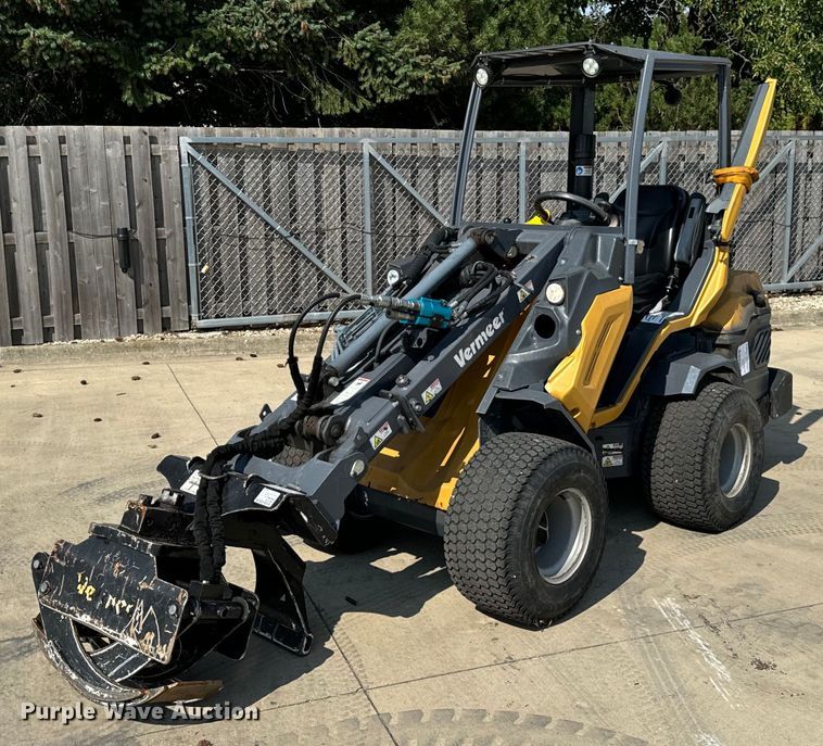 2021 Vermeer  ATX720 compact utility loader - DV5932