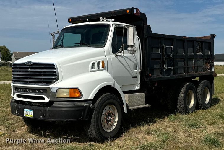 2002 Sterling A9500 dump truck - DW2295
