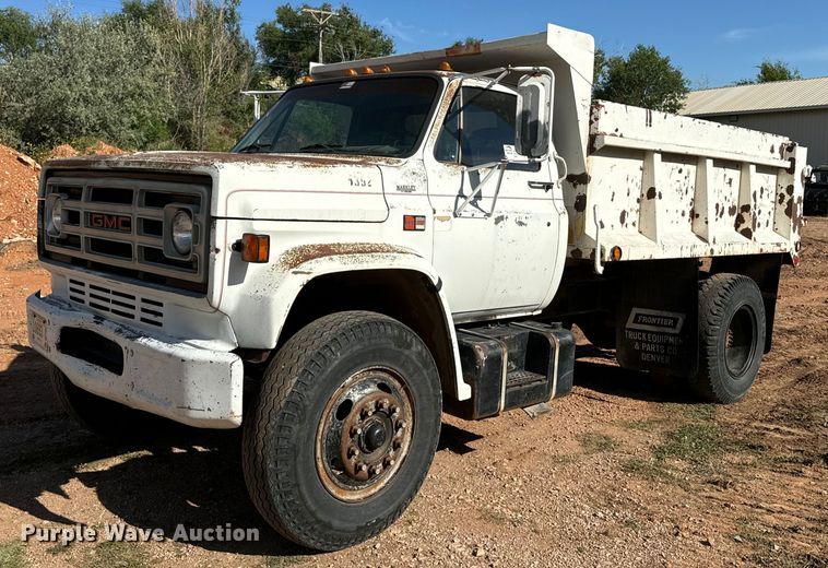 1984 GMC 7000 dump truck - EE7713