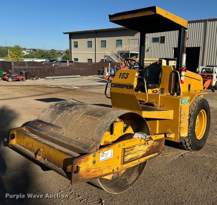 Champion SuperPac 600 single drum vibratory roller - EE7716