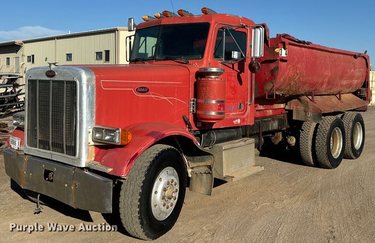 1988 Peterbilt 379 dump truck - EE7717