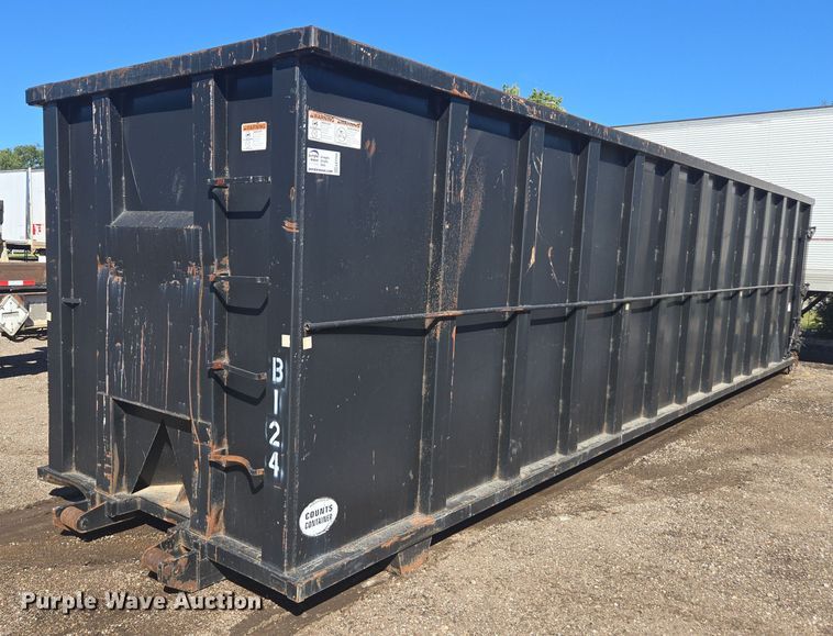 Counts Container  Roll-off container - EE7769