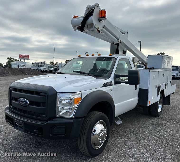 2012 Ford F450 Super Duty  bucket truck - EG1023