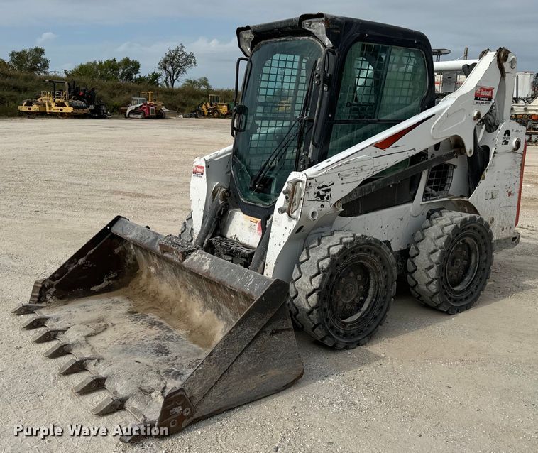 2018 Bobcat S590 skid steer loader - EH7060