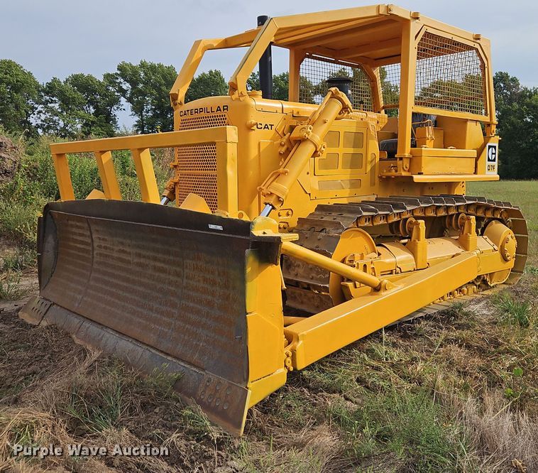 1970 Caterpillar D7F dozer - EI8385