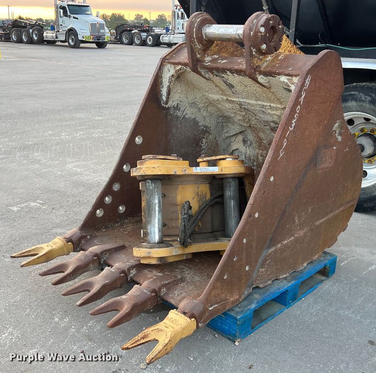 Caterpillar  excavator bucket - EJ3021