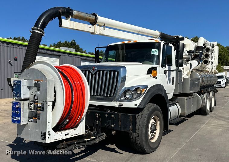 2013 International  7600 sewer jetter truck - EJ7251