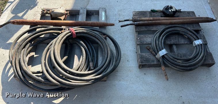 Pneumatic piercing tool  - EK3379