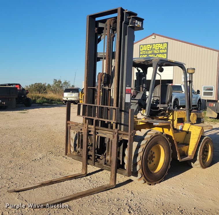 Caterpillar forklift - JO9390