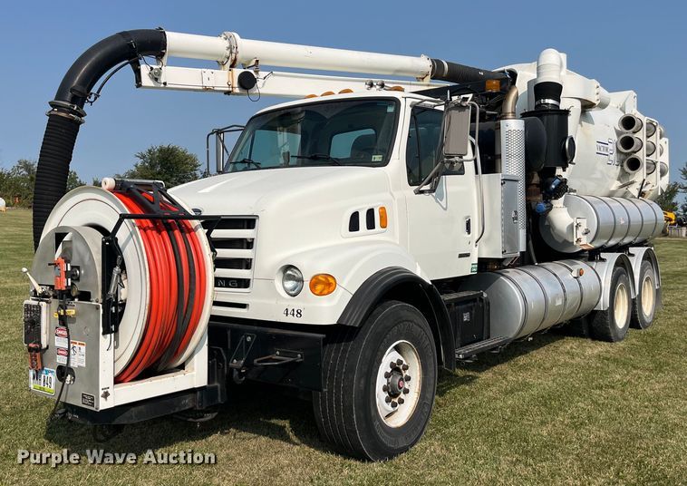 2004 Sterling LT7500 combination sewer jetter truck - LC9068