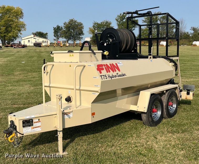 2021 Finn T75T-09 hydroseeder - LC9069