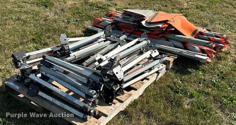 Approximately 10 folding stands  - LC9094