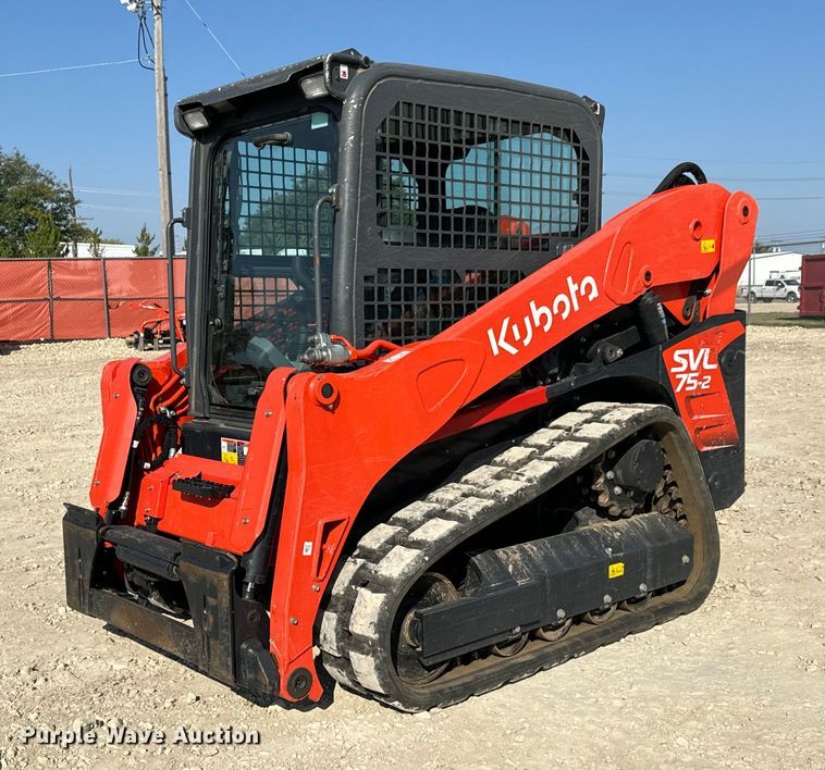 2022 Kubota  SVL75-2 tracked skid steer loader - MV9160
