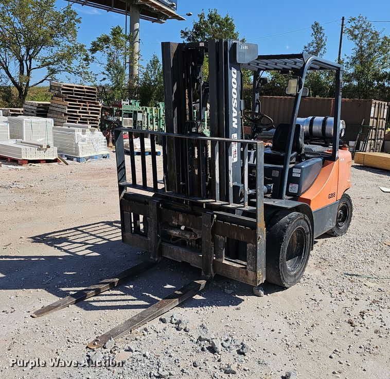 Doosan G35S-5 forklift - NX9310