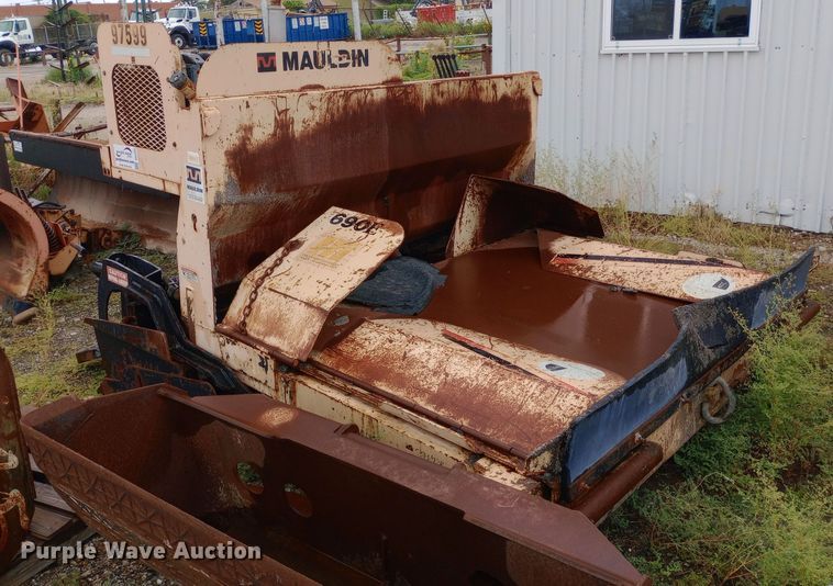 Mauldin 690E paver - DH1423
