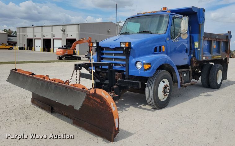 2001 Sterling L7500 dump truck - DN3541