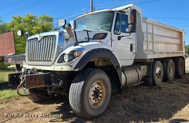 2014 International WorkStar 7600 dump truck - DO5482