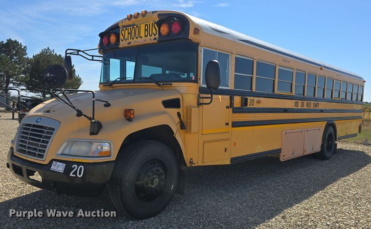 2011 Bluebird Vision school bus - DQ5176