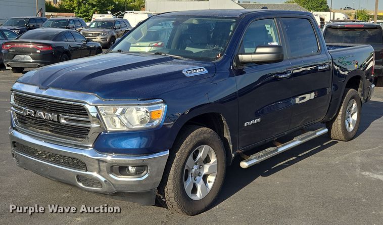 2019 Dodge Ram 1500 pickup truck - EE8515