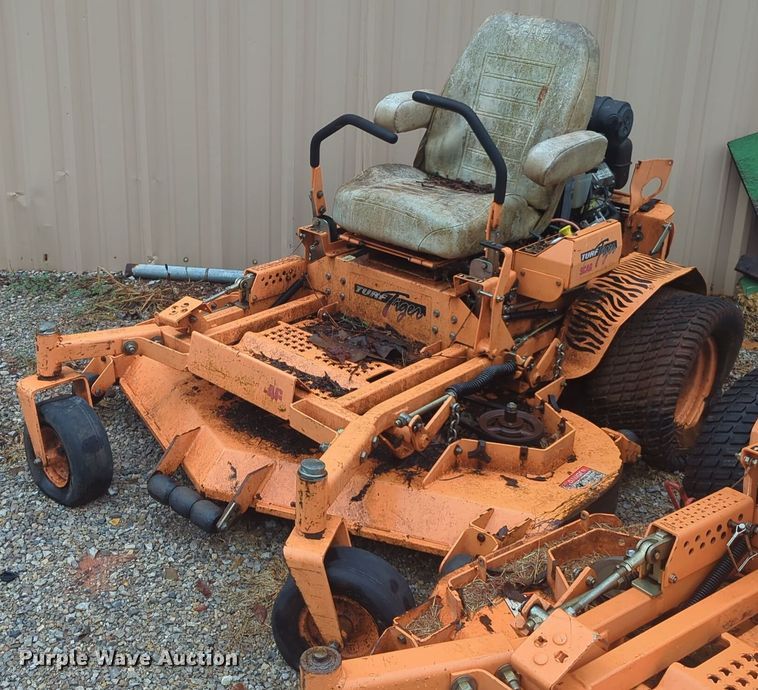 Scag Turf Tiger ZTR lawn mower - EQ2202